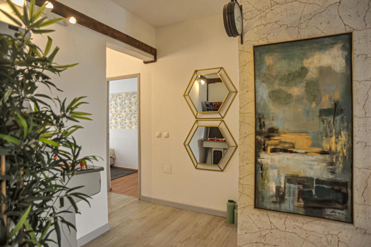 Guesthouse Marques De Pombal - 8 Bedroom Apartment Lisboa Eksteriør billede