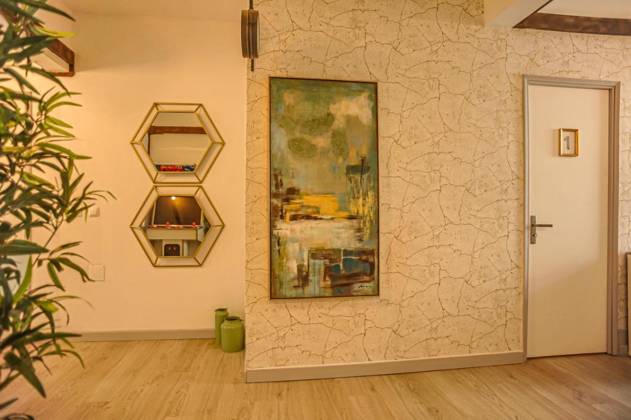Guesthouse Marques De Pombal - 8 Bedroom Apartment Lisboa Eksteriør billede