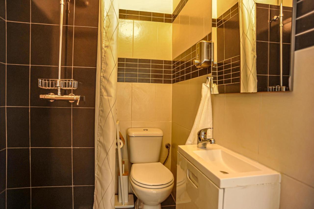 Guesthouse Marques De Pombal - 8 Bedroom Apartment Lisboa Eksteriør billede
