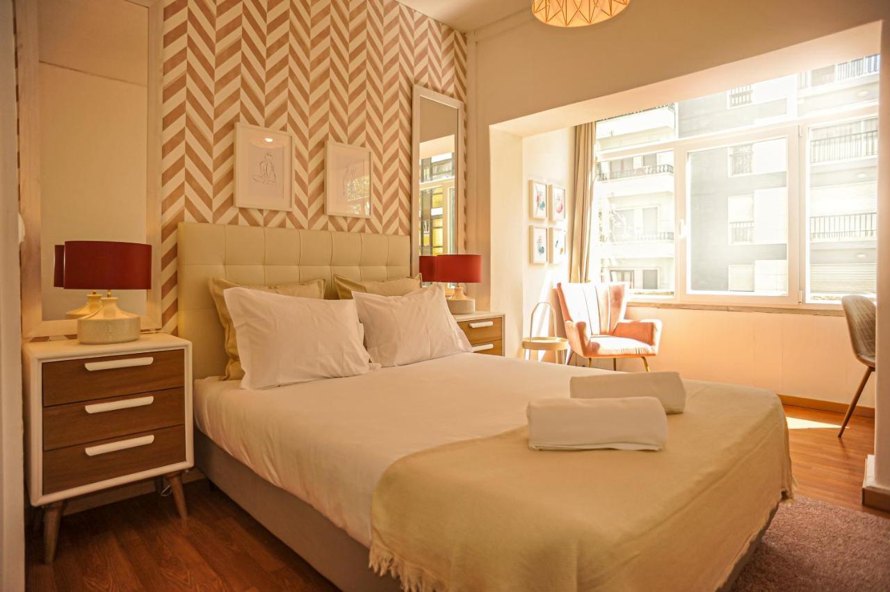 Guesthouse Marques De Pombal - 8 Bedroom Apartment Lisboa Eksteriør billede