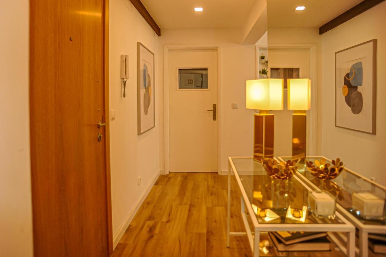 Guesthouse Marques De Pombal - 8 Bedroom Apartment Lisboa Eksteriør billede