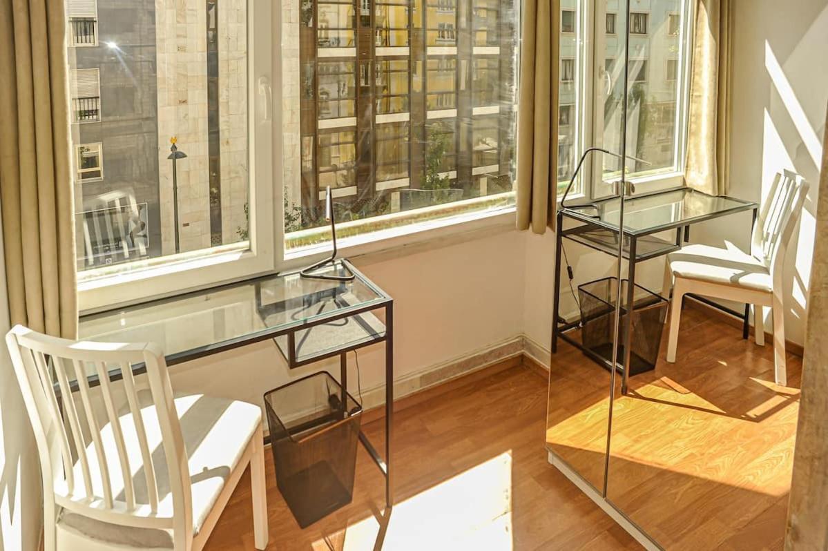 Guesthouse Marques De Pombal - 8 Bedroom Apartment Lisboa Eksteriør billede