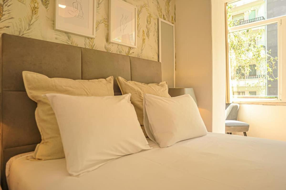 Guesthouse Marques De Pombal - 8 Bedroom Apartment Lisboa Eksteriør billede
